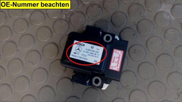 Foto: DREHRATENSENSOR/QUERBESCHLEUNIGUNGSSENSOR eines Mercedes-Benz E 320 T CDI GT