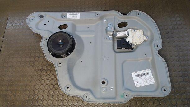 Foto: FENSTERHEBER HINTEN LINKS eines VW Touran 1.9 TDI Top