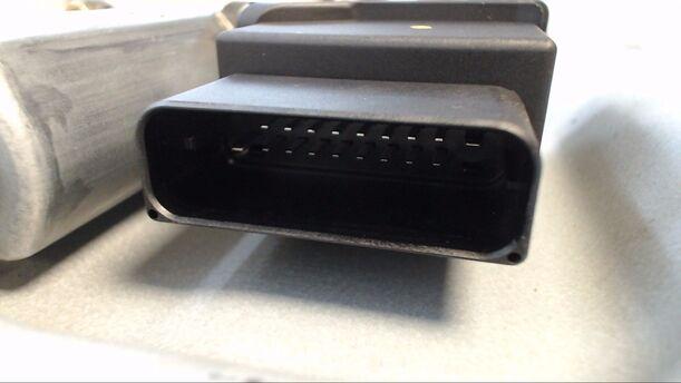 Foto: FENSTERHEBER HINTEN LINKS eines VW Touran 1.9 TDI Top