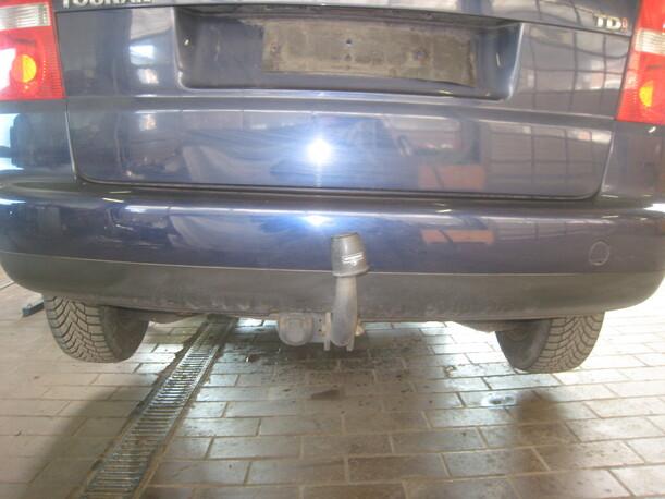 Foto: STOßSTANGE / STOSSFÄNGER HINTEN eines VW Touran 1.9 TDI GT