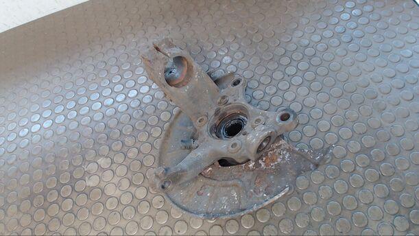 Foto: ACHSSCHENKEL VORNE LINKS eines VW Touran 1.9 TDI S
