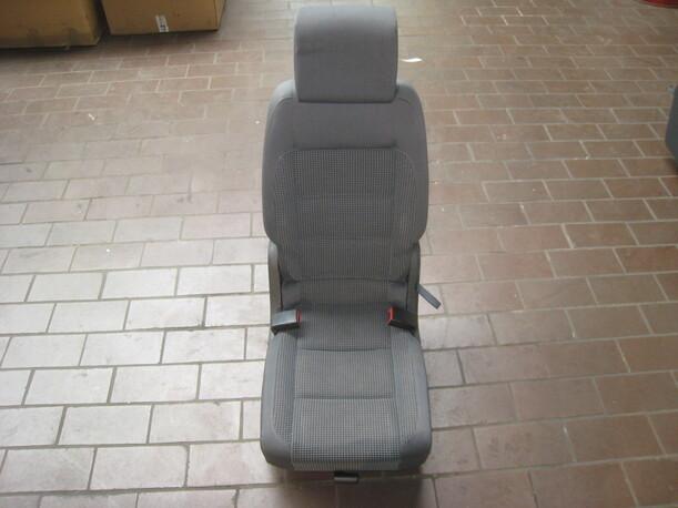 Foto: SITZ 2. REIHE MITTE eines VW Touran 1.9 TDI Top