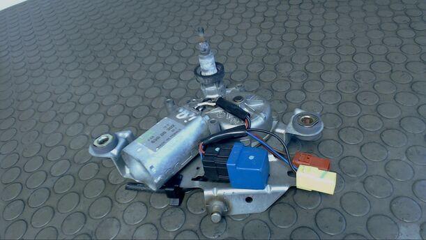 Foto: SCHEIBENWISCHERMOTOR HINTEN eines Peugeot 306 Top