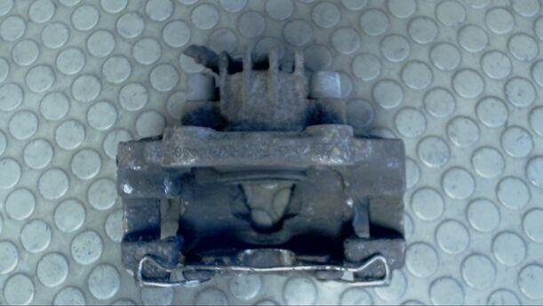 Foto: BREMSSATTEL VORN LINKS eines Peugeot 306 Top