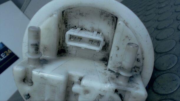 Foto: KRAFTSTOFFPUMPE eines Peugeot 306 Top
