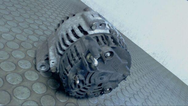 Foto: LICHTMASCHINE eines Peugeot 306 Top