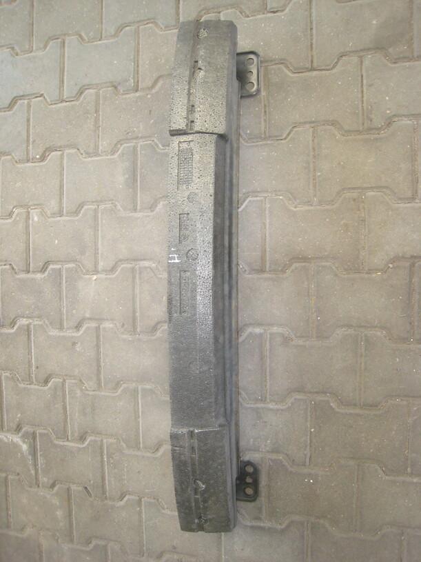 Foto: VERSTÄRKUNG VORN OBEN eines Fiat 500 1.3 Multijet 16V DPF GL