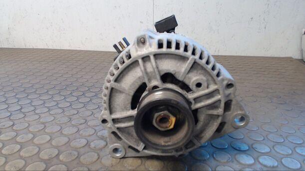 Foto: LICHTMASCHINE BOSCH eines Ford Mondeo 16V Top