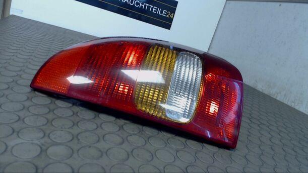 Foto: HECKLEUCHTE / RÜCKLEUCHTE RECHTS eines Opel Corsa 16V GT