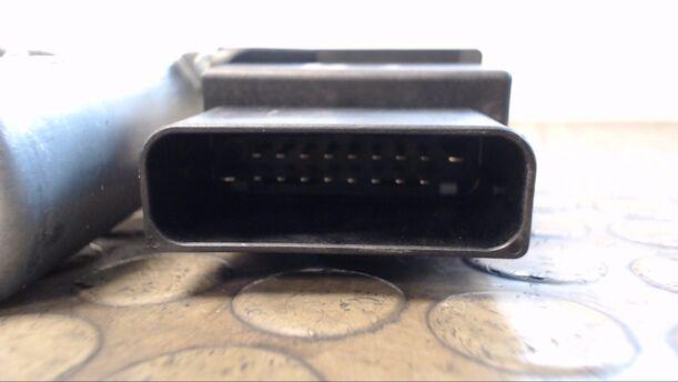 Foto: FENSTERHEBERMOTOR HINTEN  LINKS eines VW Golf Variant 1.9 TDI