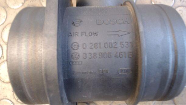 Foto: LUFTMASSENMESSER BOSCH eines VW Golf Variant 1.9 TDI