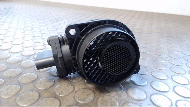 Foto: LUFTMASSENMESSER BOSCH eines VW Golf Variant 1.9 TDI