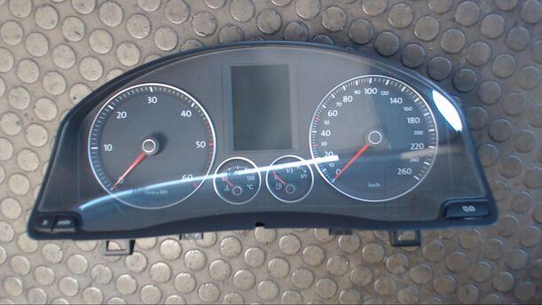 Foto: TACHOEINHEIT eines VW Golf Variant 1.9 TDI