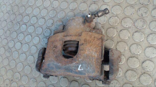 Foto: BREMSSATTEL VORN LINKS eines Mazda 121 S
