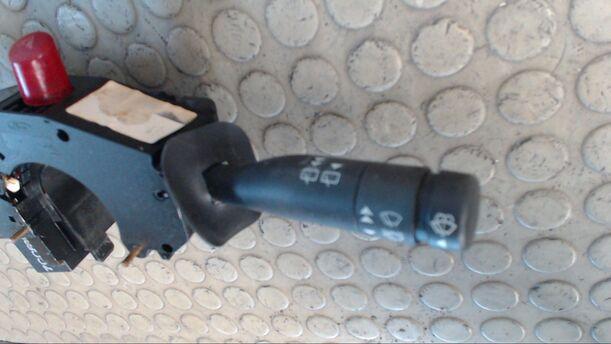 Foto: KOMBISCHALTER eines Mazda 121 S