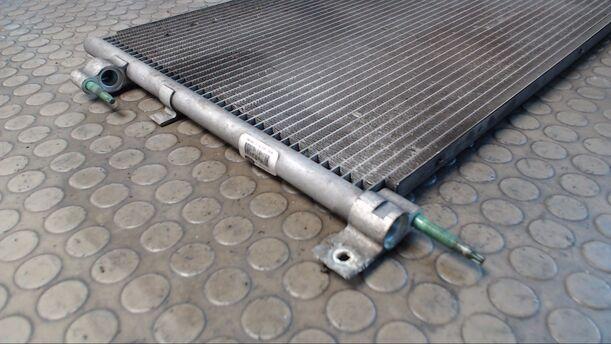 Foto: KONDENSATOR KLIMAANLAGE eines Ford Mondeo 2.0 Turnier TDCi DPF