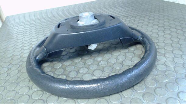 Foto: LENKRAD eines Mazda 2 1.4l