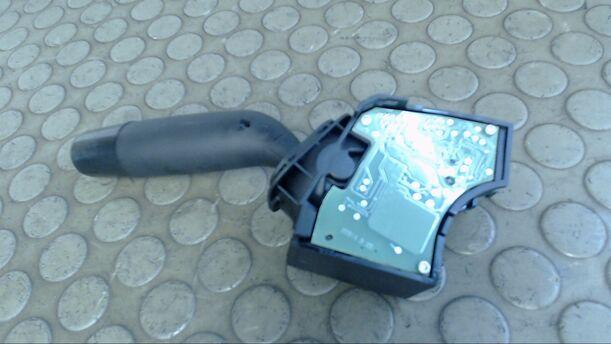 Foto: SCHEIBENWISCHERSCHALTER eines Mazda 2 1.4l