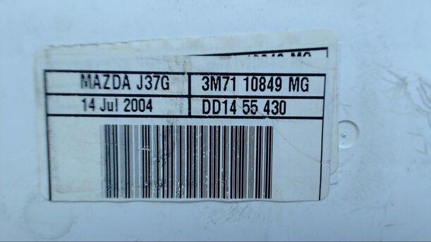 Foto: TACHOEINHEIT eines Mazda 2 1.4l