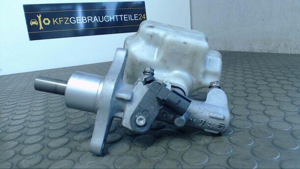 Foto: HAUPTBREMSZYLINDER eines VW Caddy 1.9 TDI DSG S