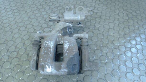 Foto: BREMSSATTEL HINTEN RECHTS eines VW Caddy 1.9 TDI DSG