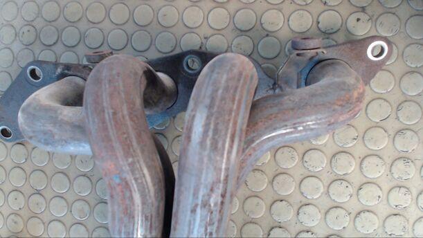 Foto: AUSPUFFKRÜMMER eines Ford Mondeo 2.0