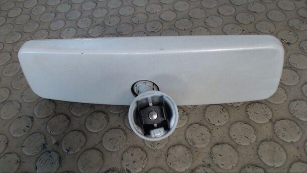 Foto: INNENSPIEGEL eines VW Golf Variant 1.9 TDI