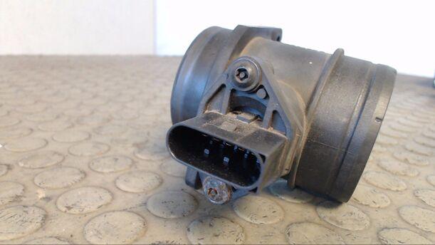 Foto: LUFTMASSENMESSER BOSCH eines VW Golf Variant 1.9 TDI