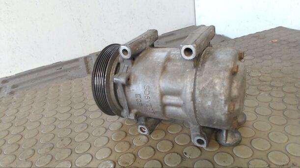 Foto: KOMPRESSOR KLIMAANLAGE eines Ford Fiesta 1.4 TDCI acenta