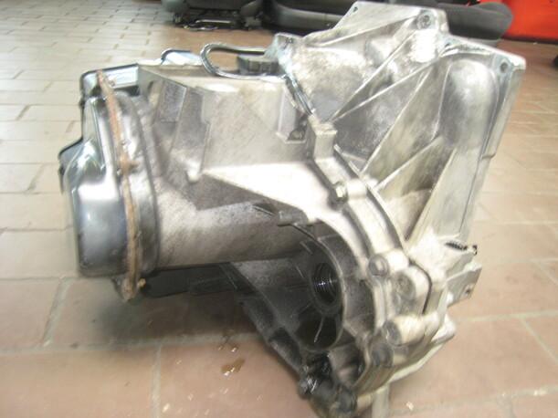 Foto: SCHALTGETRIEBE 5-GANG 2N1R 7002 EC eines Ford Fiesta 1.4 TDCI