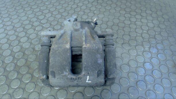 Foto: BREMSSATTEL VORN LINKS eines Nissan Micra 1.5 dCi