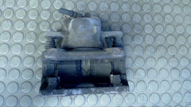 Foto: BREMSSATTEL VORN LINKS eines Nissan Micra 1.5 dCi