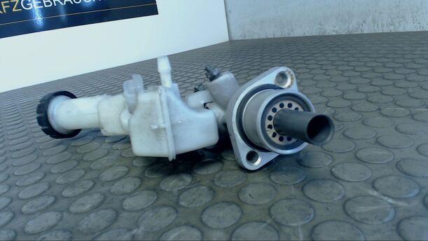 Foto: HAUPTBREMSZYLINDER eines Nissan Micra 1.5 dCi