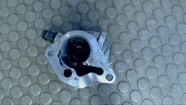 Foto: VAKUUMPUMPE eines Nissan Micra 1.5 dCi