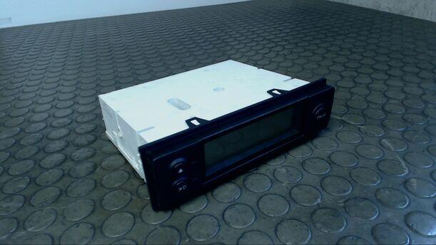 Foto: DISPLAY/BORDCOMPUTER eines Nissan Micra 1.5 dCi
