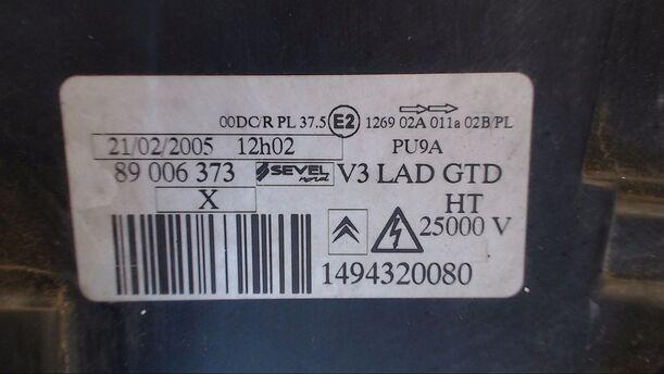 Foto: XENON SCHEINWERFER LINKS eines Citroen C8 2.2 HDi GL