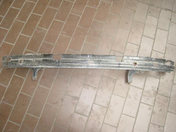 Foto: VERSTÄRKUNG HINTEN eines Citroen C8 2.2 HDi acenta