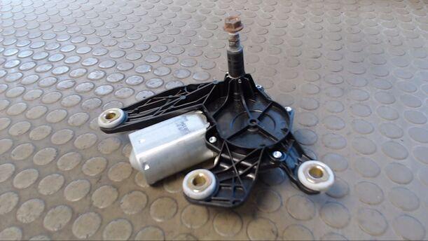 Foto: SCHEIBENWISCHERMOTOR HINTEN eines Citroen C8 2.2 HDi acenta