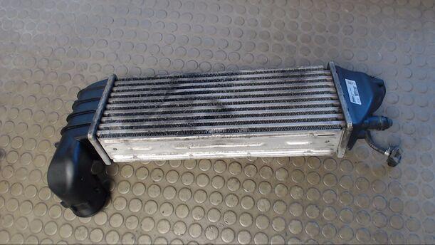 Foto: LADELUFTKÜHLER eines Citroen C8 2.2 HDi GL