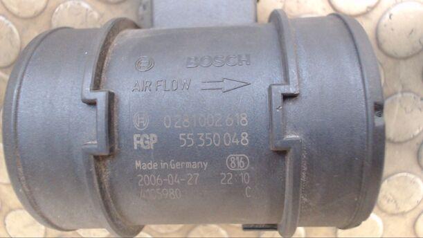 Foto: LUFTMASSENMESSER BOSCH eines Opel Astra 1.9 CDTI DPF acenta