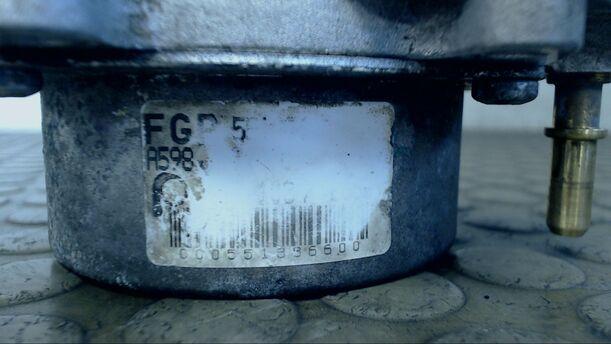 Foto: VAKUUMPUMPE eines Opel Astra 1.9 CDTI DPF acenta