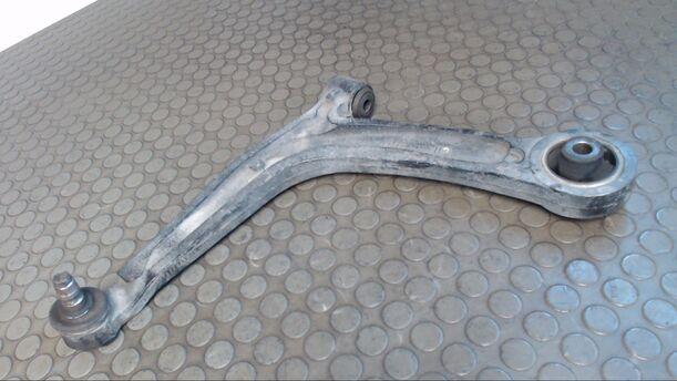 Foto: QUERLENKER VORN UNTEN LINKS eines Ford Ka 1.2 Start-Stopp-System acenta