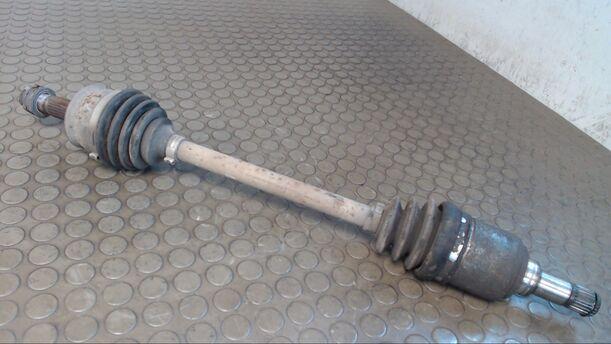 Foto: ANTRIEBSWELLE VORN LINKS eines Ford Ka 1.2 Start-Stopp-System acenta