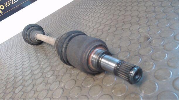 Foto: ANTRIEBSWELLE VORN LINKS eines Ford Ka 1.2 Start-Stopp-System acenta