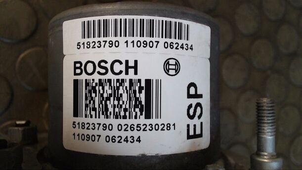 Foto: HAUPTBREMSAGGREGAT ABS / ESP eines Ford Ka 1.2 Start-Stopp-System acenta