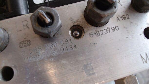 Foto: HAUPTBREMSAGGREGAT ABS / ESP eines Ford Ka 1.2 Start-Stopp-System acenta