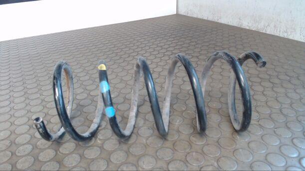 Foto: HINTERFEDER RECHTS eines Ford Ka 1.2 Start-Stopp-System acenta