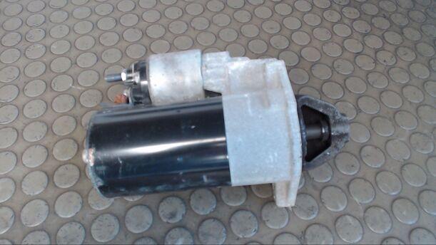 Foto: ANLASSER / STARTER BOSCH eines Ford Ka 1.2 Start-Stopp-System acenta