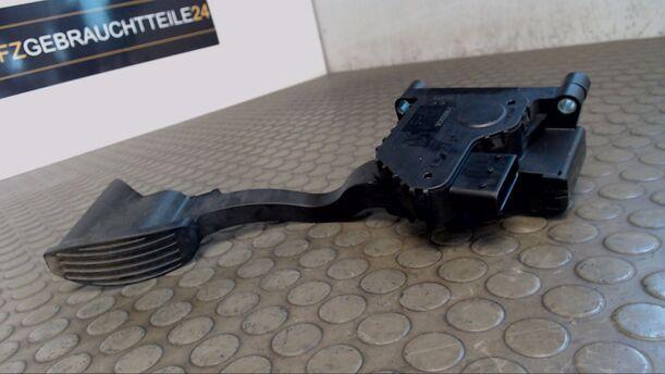 Foto: GASPEDAL eines Ford Ka 1.2 Start-Stopp-System acenta
