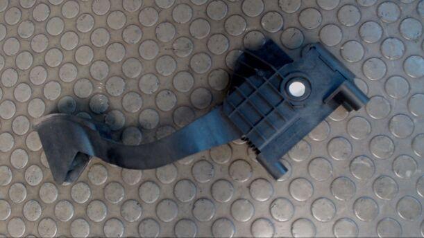 Foto: GASPEDAL eines Ford Ka 1.2 Start-Stopp-System acenta